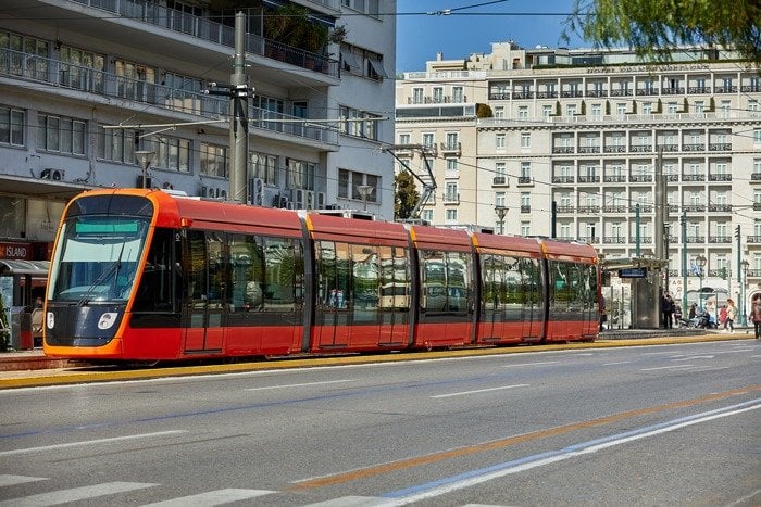 LOS TRANVÍAS CITADIS X05 DE ALSTOM, FABRICADOS EN BARCELONA, ENTRAN EN SERVICIO DE PASAJEROS EN ATENAS